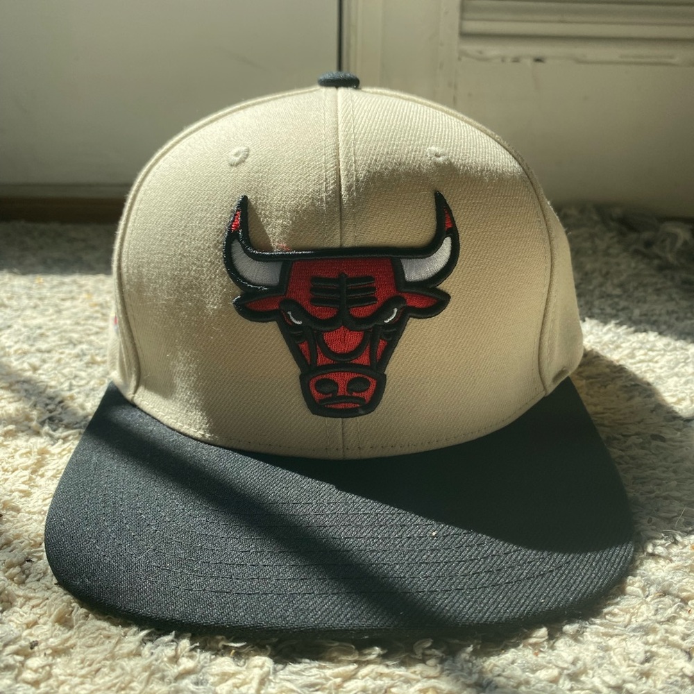 Beige 50th Anniversary Chicago Bulls Cap